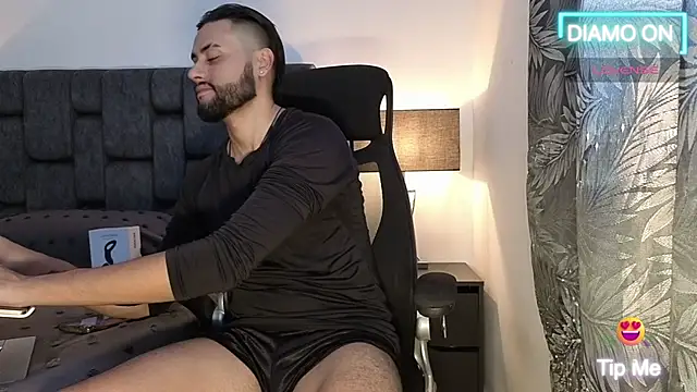 Thomas redcol online show from November 12, 6:02 pm