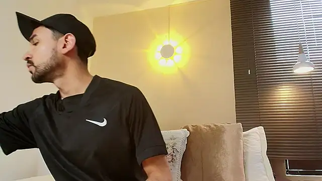 Axel Moon S online show from October 20, 6:23 pm