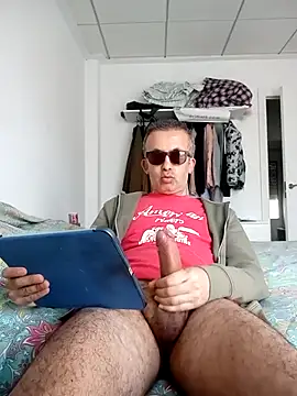 EmilioTaladdro online show from April 13, 1:45 pm