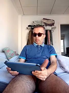 EmilioTaladdro online show from April 16, 6:13 am