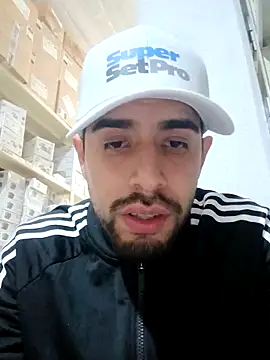 Snapshot of Waver857 chatting on November 1, 12:47 am Waver857 online show from November 1, 12:47 am