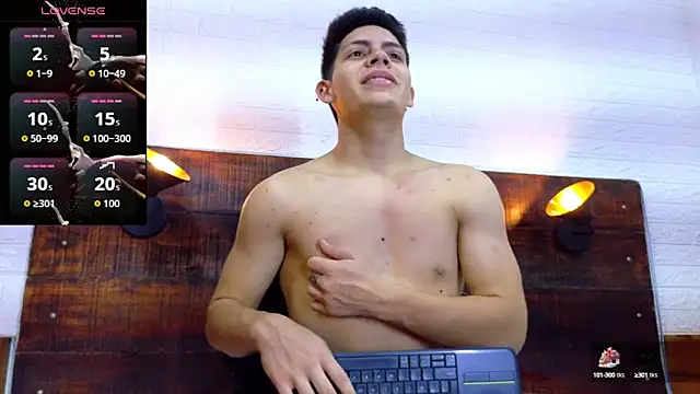 JhosuaVega online show from October 17, 7:18 pm