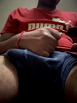 Snapshot of engineerboy14 chatting on September 13, 7:04 pm engineerboy14 online show from September 13, 7:04 pm