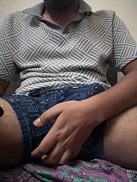 Snapshot of engineerboy14 chatting on September 24, 3:21 pm engineerboy14 online show from September 24, 3:21 pm