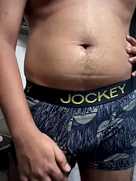 Snapshot of engineerboy14 chatting on October 23, 7:17 pm engineerboy14 online show from October 23, 7:17 pm