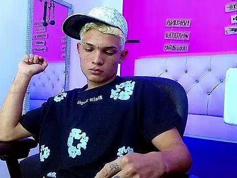 EL VENEZOLANO 22CM online show from October 11, 5:33 am