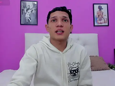 EL VENEZOLANO 22CM online show from September 15, 6:04 am