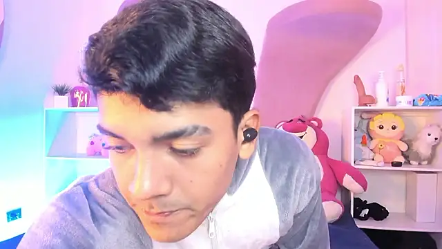 SandroVeyra online show from January 9, 3:45 am