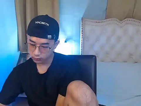 mr chandy online show from October 18, 11:37 am