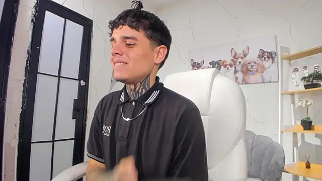 Declan-Fox online show from November 11, 5:45 am