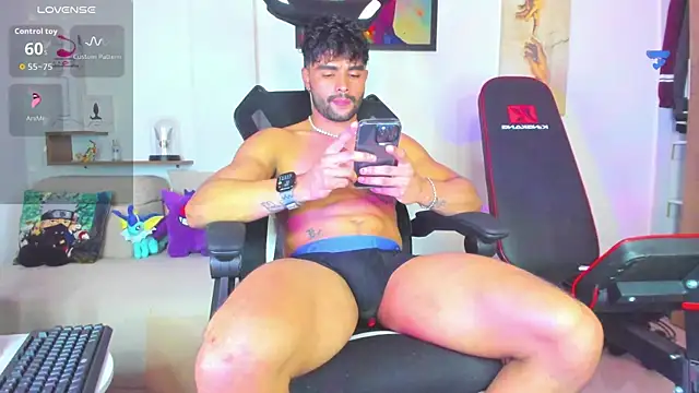 JordanRossie online show from November 11, 11:21 pm