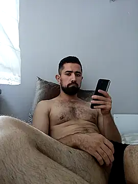 Snapshot of HAMADA__11 chatting on September 14, 8:27 am HAMADA  11 online show from September 14, 8:27 am