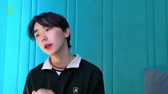 HeejinWang online show from September 22, 8:08 pm