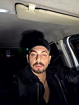 Uzunaletli35 online show from January 16, 12:46 am