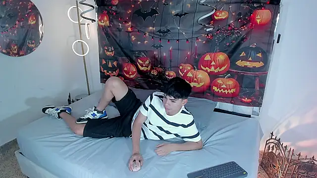 Peter chase online show from October 8, 11:53 pm