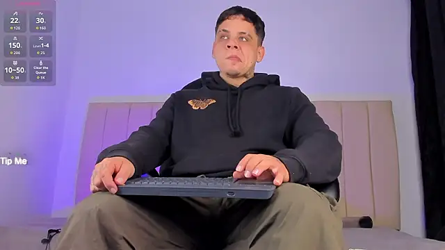 denis munera online show from February 25, 11:00 am