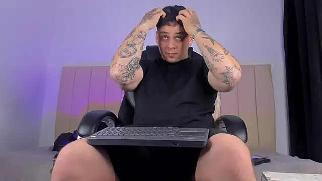 denis munera online show from February 17, 8:19 pm