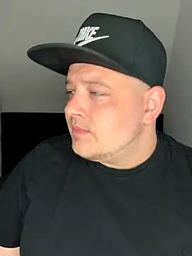 xXLustMolchXx online show from September 23, 4:17 pm