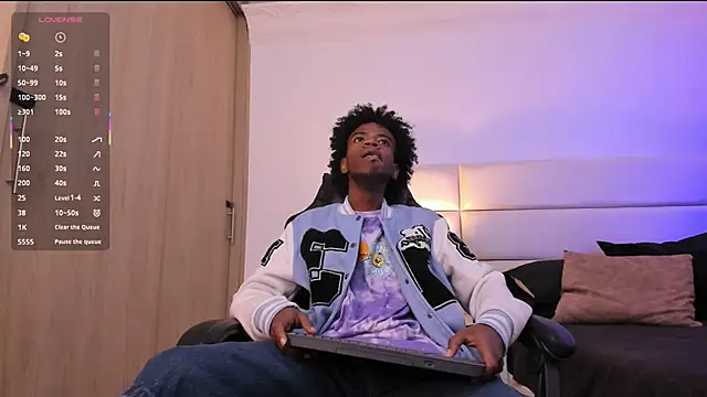 AllexJacob online show from February 2, 1:19 pm