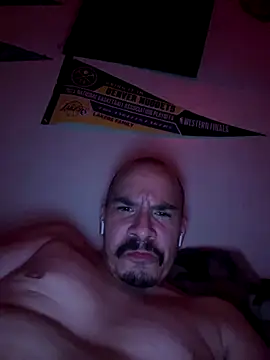 Snapshot of Bryew chatting on October 20, 5:33 am Bryew online show from October 20, 5:33 am