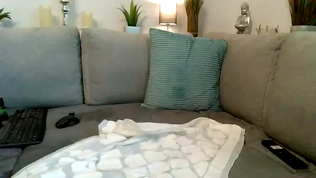 pup benji online show from May 6, 4:18 pm