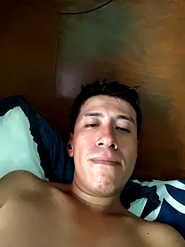 Snapshot of Carlos27hot chatting on September 20, 4:07 pm Carlos27hot online show from September 20, 4:07 pm