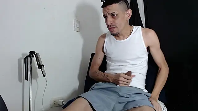 LATINO27CM online show from March 14, 12:17 am