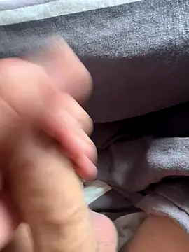 Snapshot of geilerbigdick02 chatting on October 7, 8:51 am geilerbigdick02 online show from October 7, 8:51 am