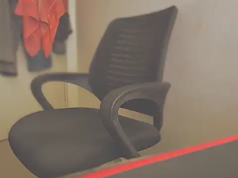 Pure-bottom online show from January 17, 1:36 pm