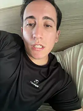 agustinnnnnns online show from September 30, 8:34 pm