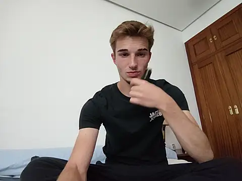 Snapshot of jorgeereyy chatting on October 12, 11:43 pm jorgeereyy online show from October 12, 11:43 pm