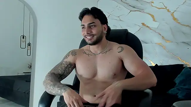 Snapshot of Miike_Stone1 chatting on October 29, 1:03 pm Miike Stone1 online show from October 29, 1:03 pm