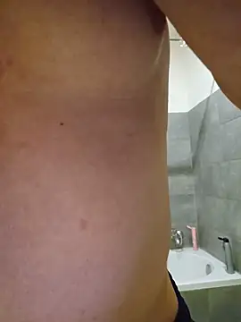 Ando1992 online show from May 19, 9:10 pm