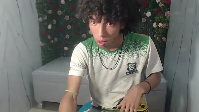 xion ez online show from October 31, 8:45 pm