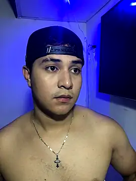 Snapshot of loki32men chatting on September 27, 4:21 am loki32men online show from September 27, 4:21 am