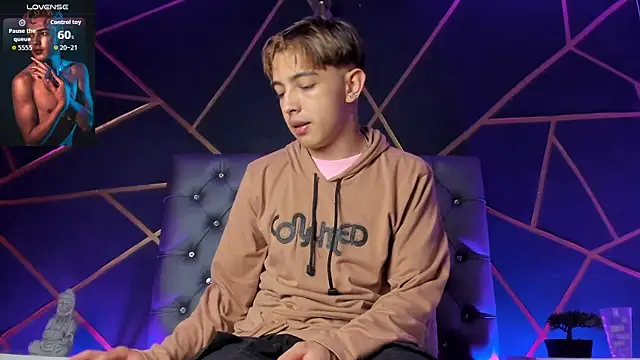 Lian Miller1  online show from January 15, 12:52 pm