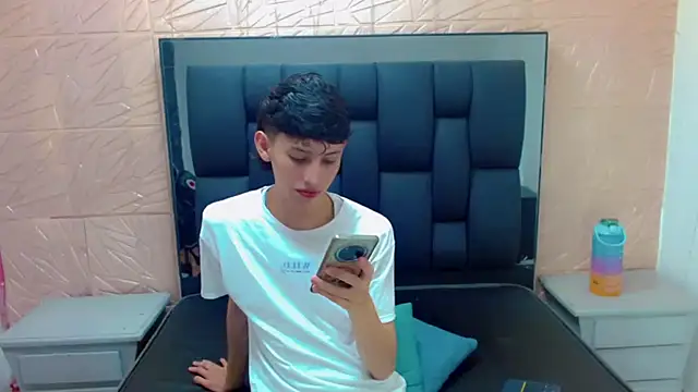 thaigo twink38 online show from November 13, 3:33 am