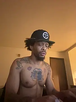 thefreakscomeoutatnight online show from October 19, 10:40 am