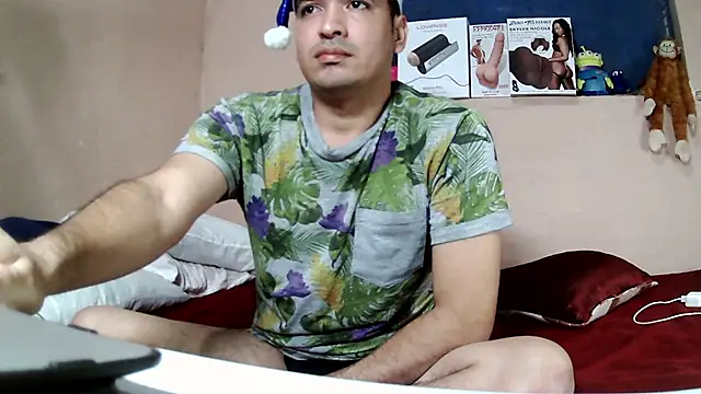 ThiagoDeseo online show from December 3, 2:39 am