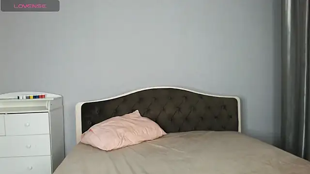 KaiChicken online show from February 26, 8:21 pm