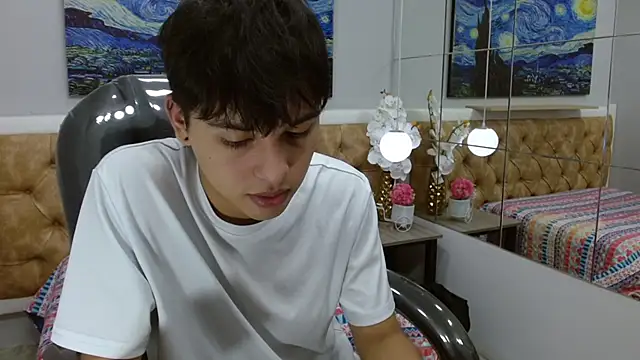 StiwenTwink online show from December 4, 3:30 pm