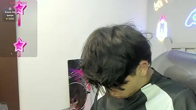 StiwenTwink online show from January 8, 8:03 pm