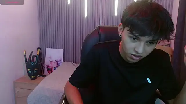 StiwenTwink online show from July 29, 9:03 pm