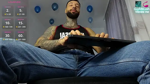 MasculineGuy99 online show from November 30, 8:38 am