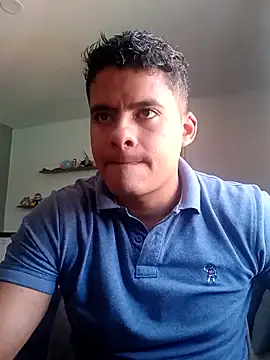 Snapshot of luigidickk chatting on October 15, 3:41 pm luigidickk online show from October 15, 3:41 pm