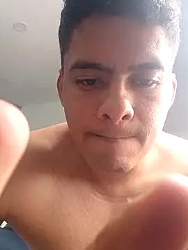 Snapshot of luigidickk chatting on October 16, 3:42 pm luigidickk online show from October 16, 3:42 pm