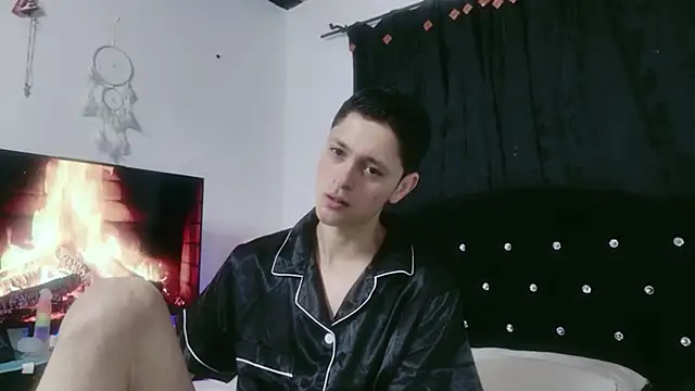 Tyler cat online show from October 15, 11:18 am