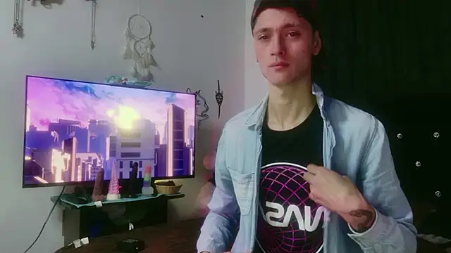 Tyler cat online show from November 20, 3:55 pm