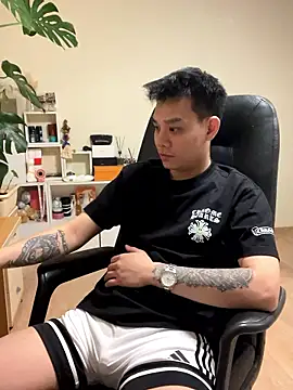 latava online show from November 1, 6:45 pm