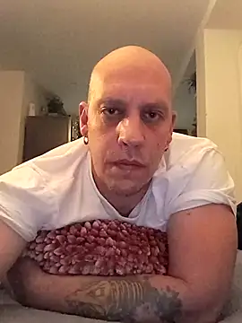 Snapshot of Kobradera1984 chatting on October 29, 11:07 pm Kobradera1984 online show from October 29, 11:07 pm